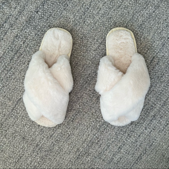 Slippers - brand new never worn - Picture 4 of 6